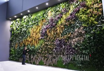 Mur en végétal artificiel